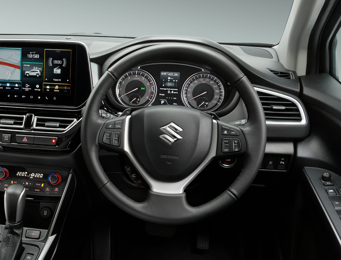 S-CROSS auto steering wheel with paddle shifters for sporty gear changes on the fly